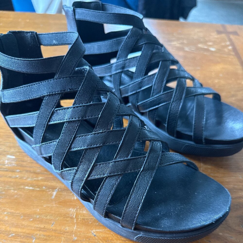 size 9 Eileen Fisher sandal